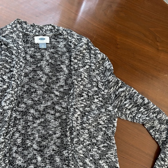 Old Navy Heathered Knit Cardigan - Picture 2 of 3
